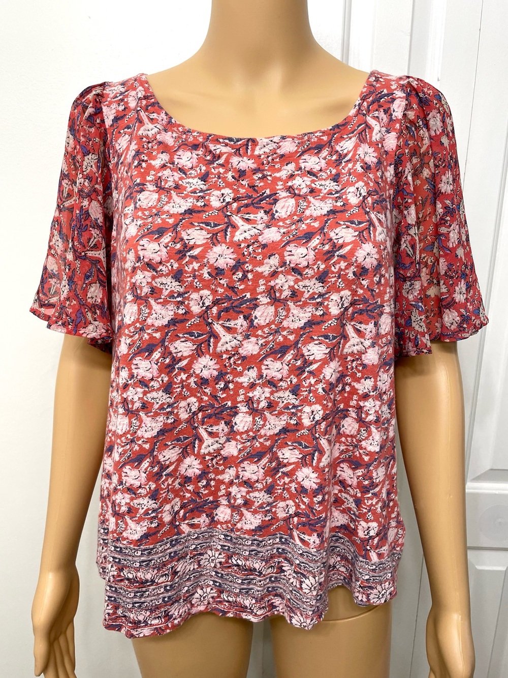 Lucky Brand Coral Floral Scoop Neck Short Flare Bell Sleeve Top Blouse size L